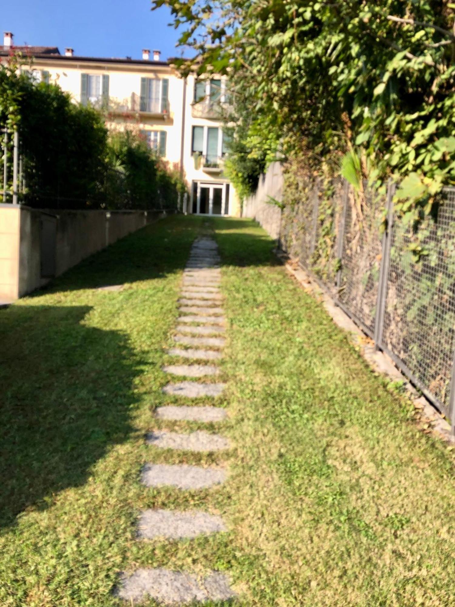 Villa Maghetti - Modernized Flat In Historic Palazzo In The Center Of Luino Eksteriør billede